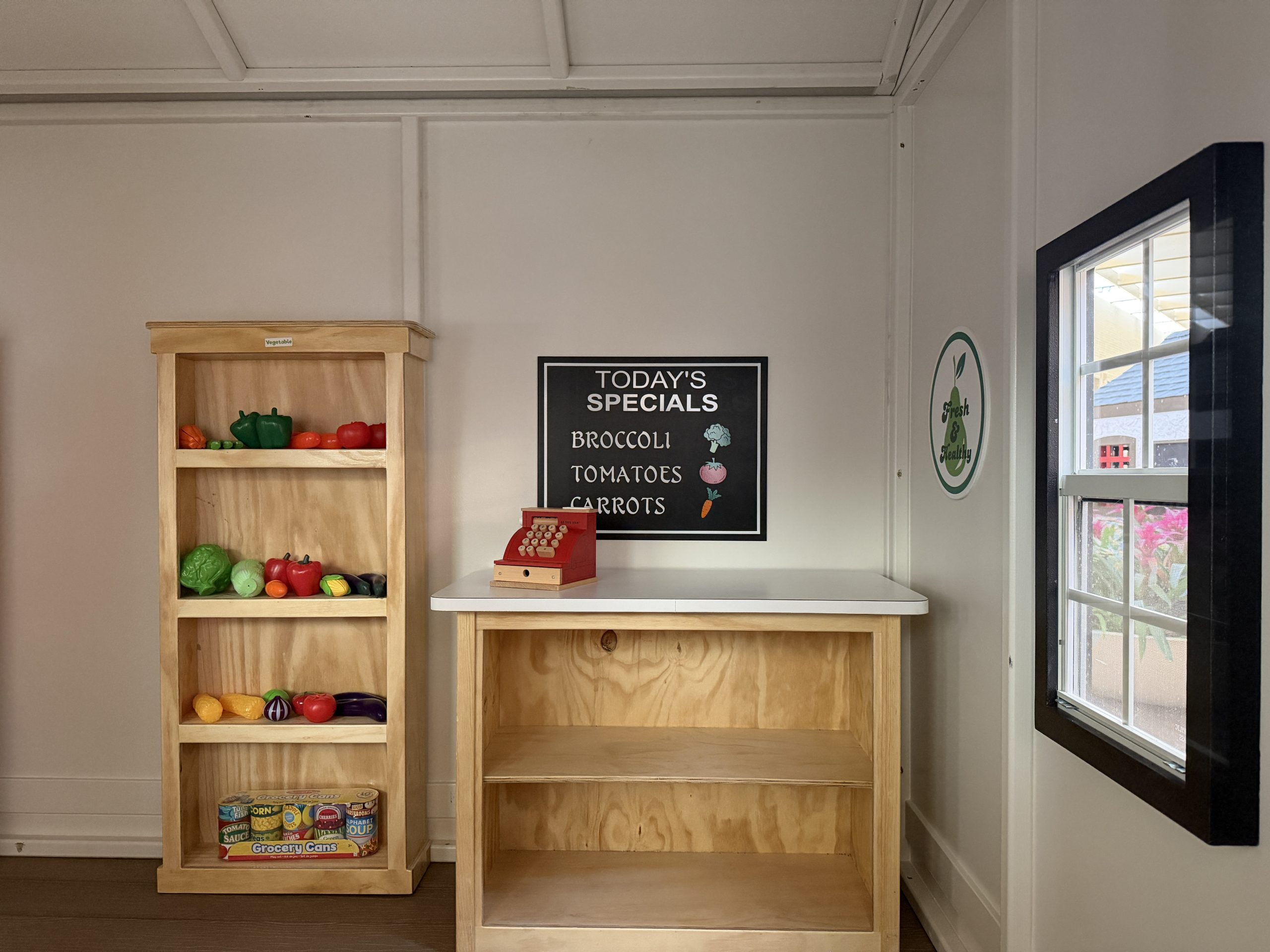 This is an image of the Crest Auto Market playhouse